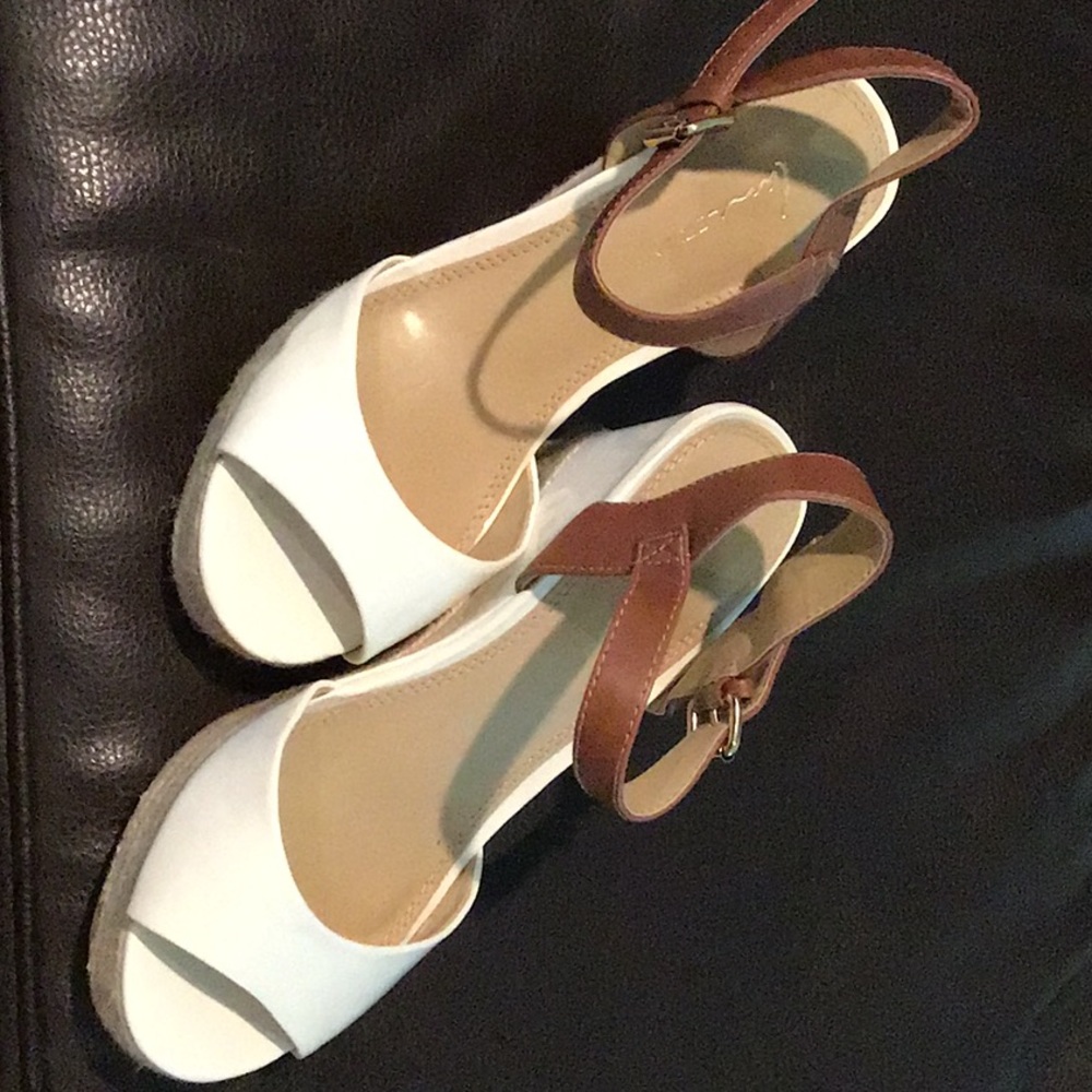 Shoe